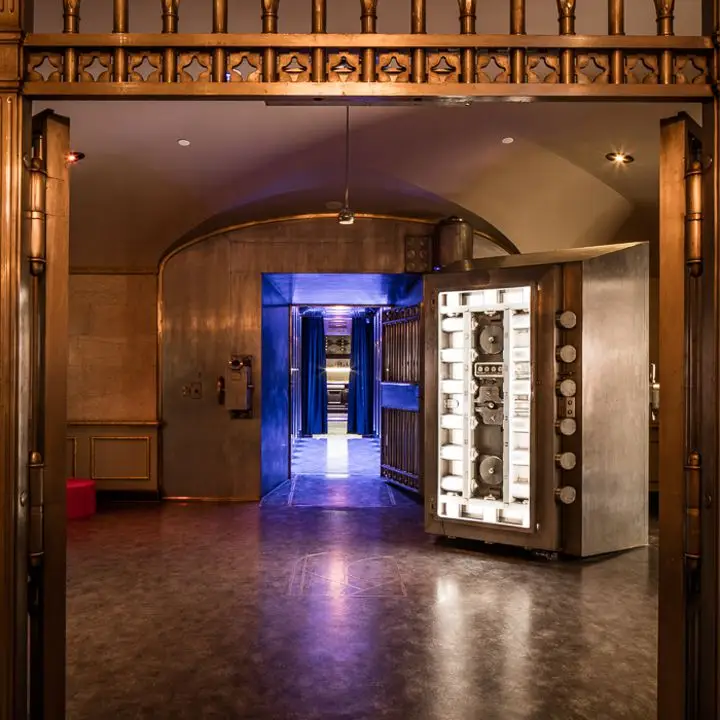 Entrance to La Voute bar in Montreal