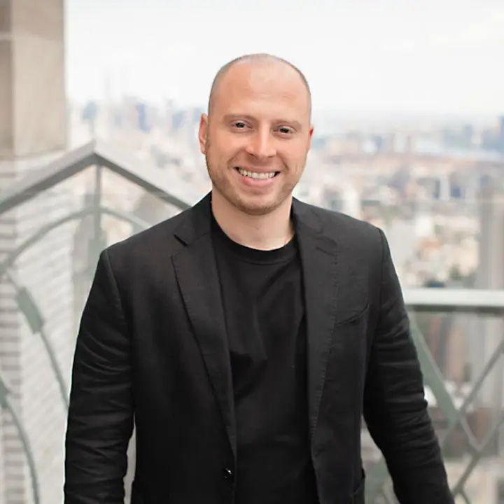 Harrison Ginsberg, the bar director at Overstory