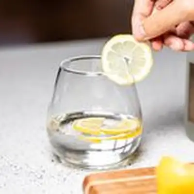 Putting the finishing touch on a cocktail made with shochu.