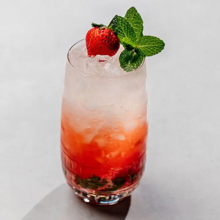 Strawberry Crush cocktail