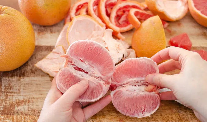 How to eat a grapefruit like an orange.' title='How to Cut a Grapefruit