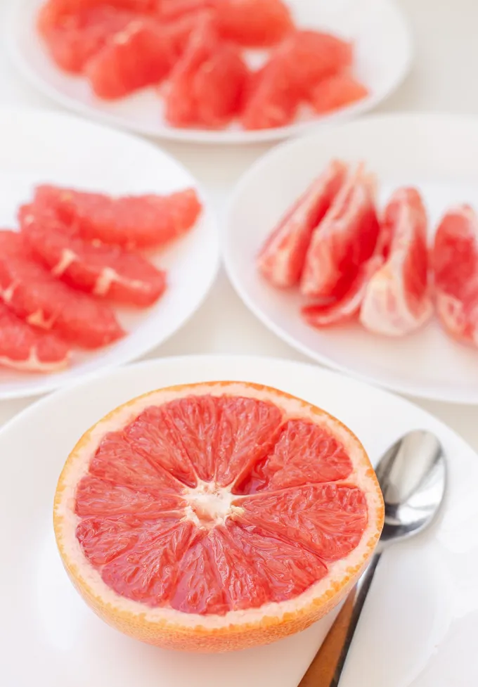 5 different ways to cut a grapefruit.' title='How to Cut a Grapefruit