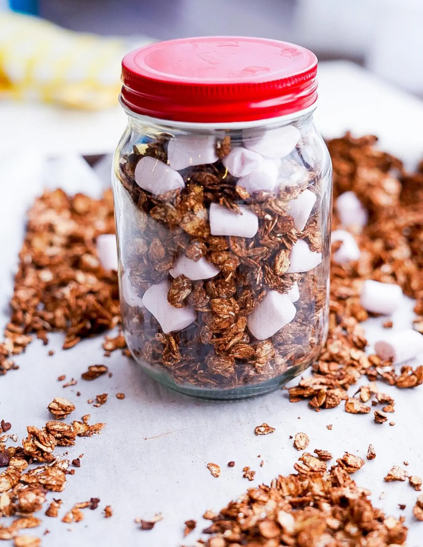 Granola au chocolat chaud