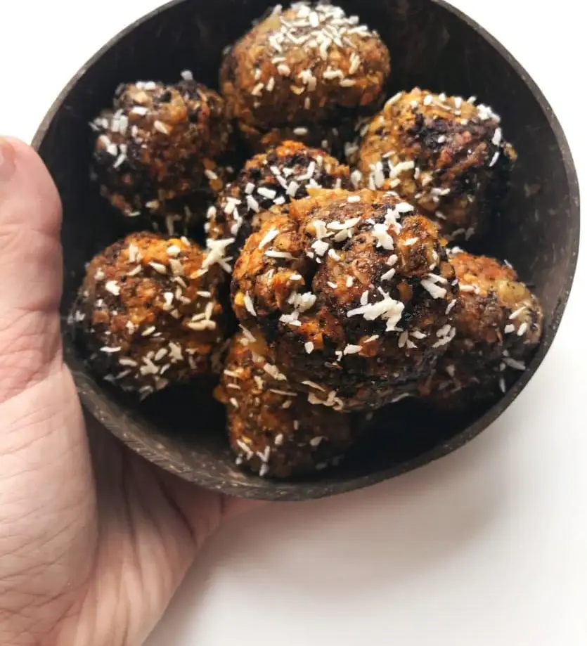 Boules de bonheur au pain aux bananes sans cuisson