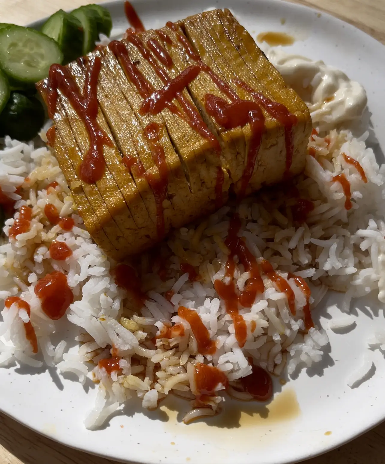 Bol de riz végétalien au saumon (recette virale TikTok)