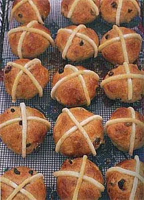 Pães cruzados quentes