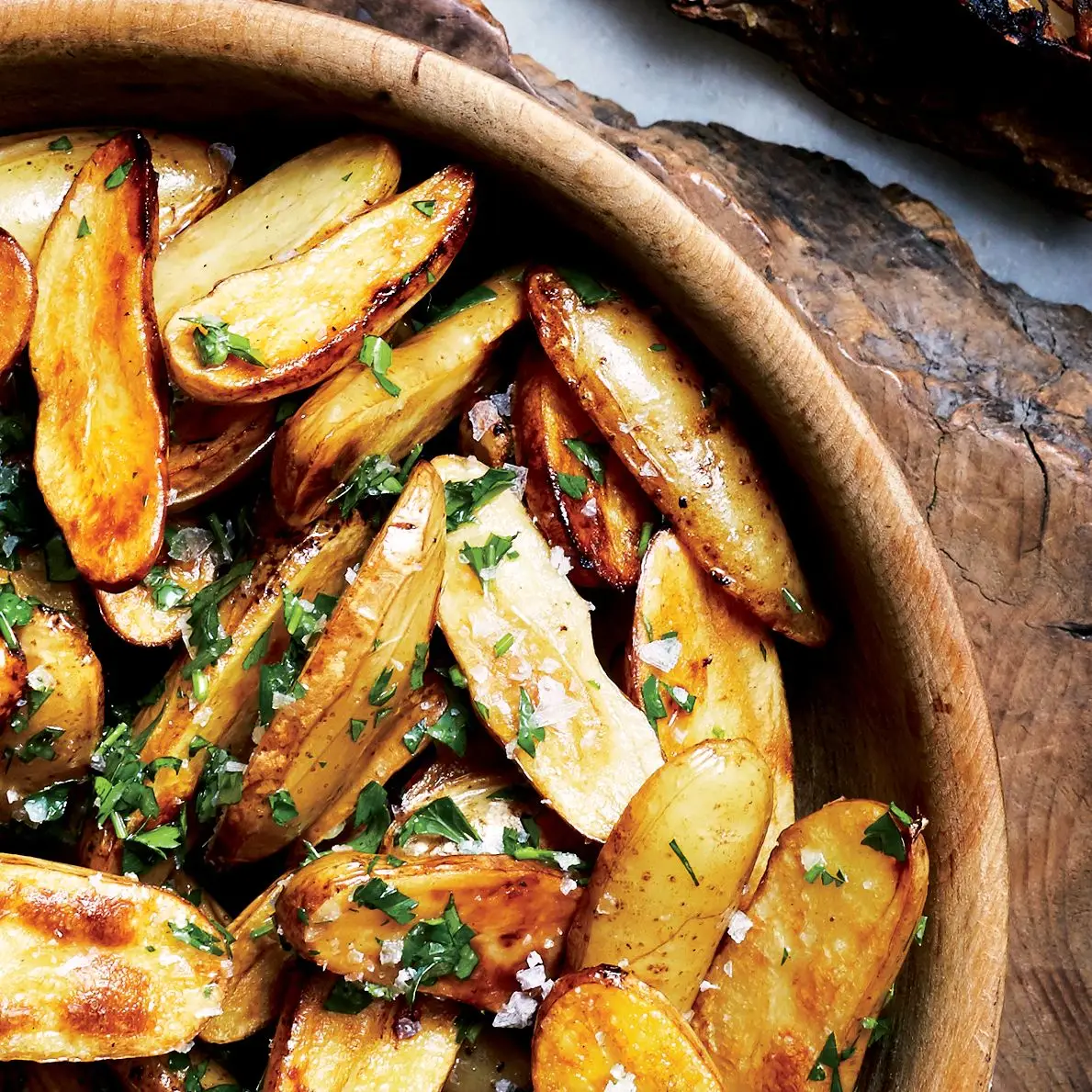 Batatas de Ferrilhas torradas por frigideira com limão e salsa