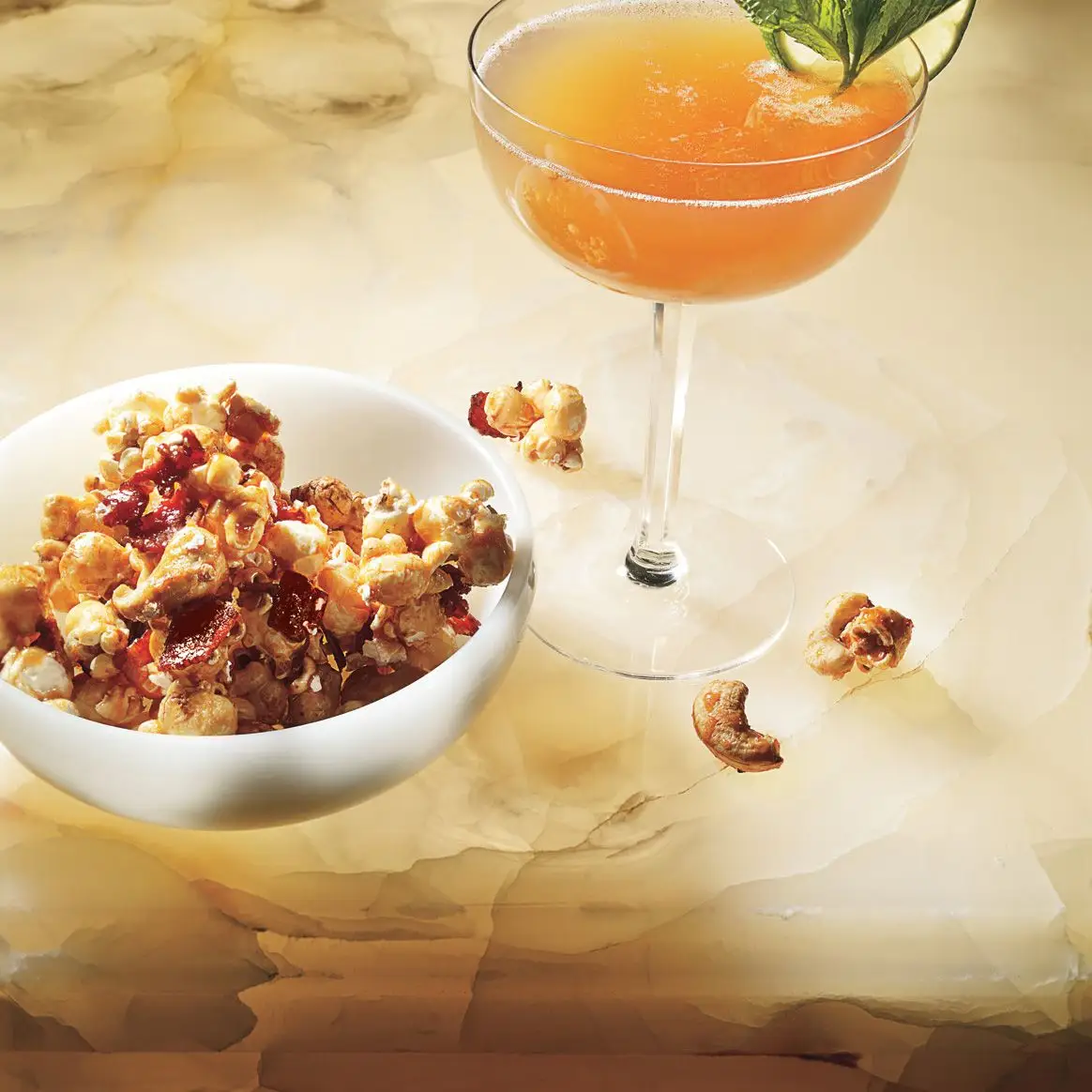 Bacon e caju de milho de caramelo