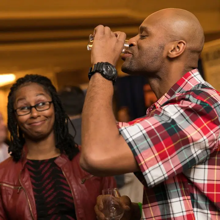 Tudo o que você precisa saber sobre frequentar festivais de uísque