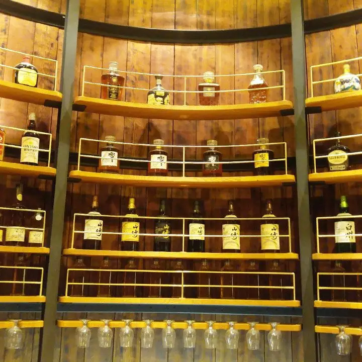 A maneira certa de beber uísque no Japão