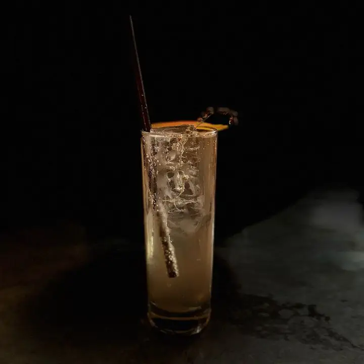 Ako a prečo používať medovinu vo svojich koktailoch