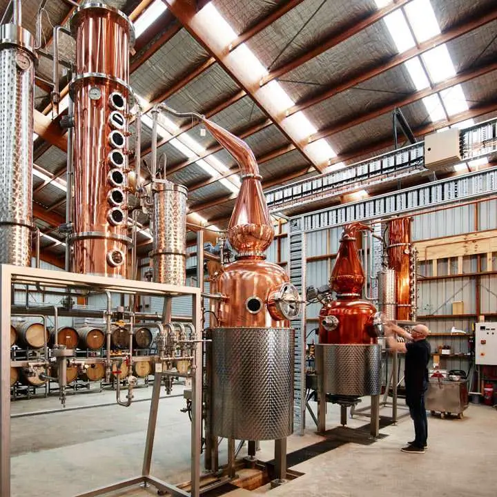 5 viagens de destilaria imperdíveis perfeitas para o inverno