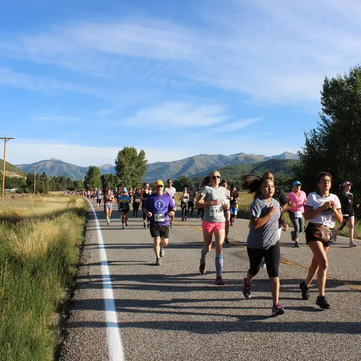 Um ano de corridas embriagadas nos EUA, mês a mês