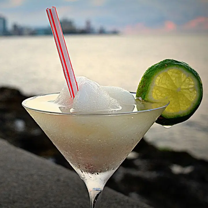 Uma história resumida de liquidificadores em bares