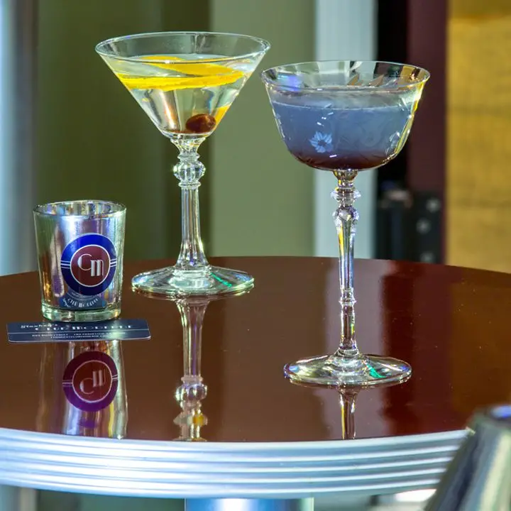 O bar onde a década de 1930 parece o futuro