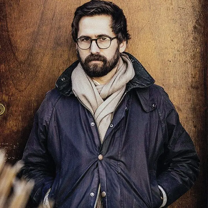 Diretor de cinema Benjamin Dickinson sobre por que o vinho tinto faz as pessoas conversavam