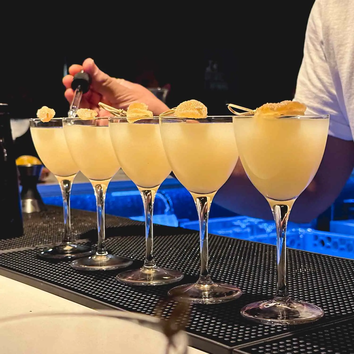 Este bar de coquetéis vietnamitas vem da primeira família de Phở de Seattle