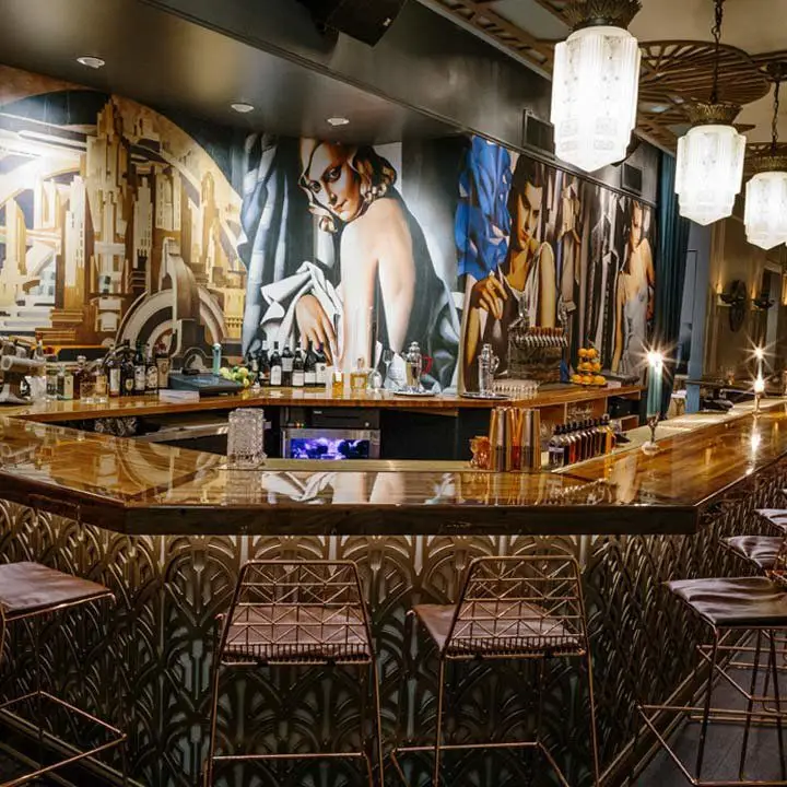 Este bar de Chicago com espíritos italianos raros parece nenhum outro bar nos EUA. E isso é uma coisa muito boa