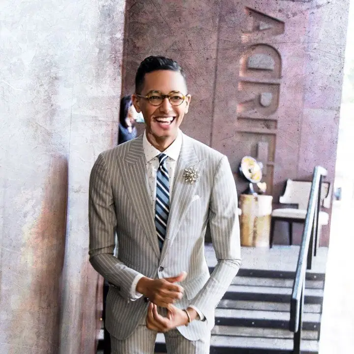 A cena mais quente do bar da Ásia está apenas começando. E você pode agradecer a esse cara