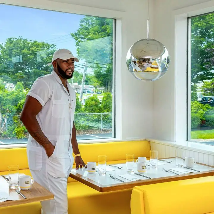 A arte sutil do uniforme do bar