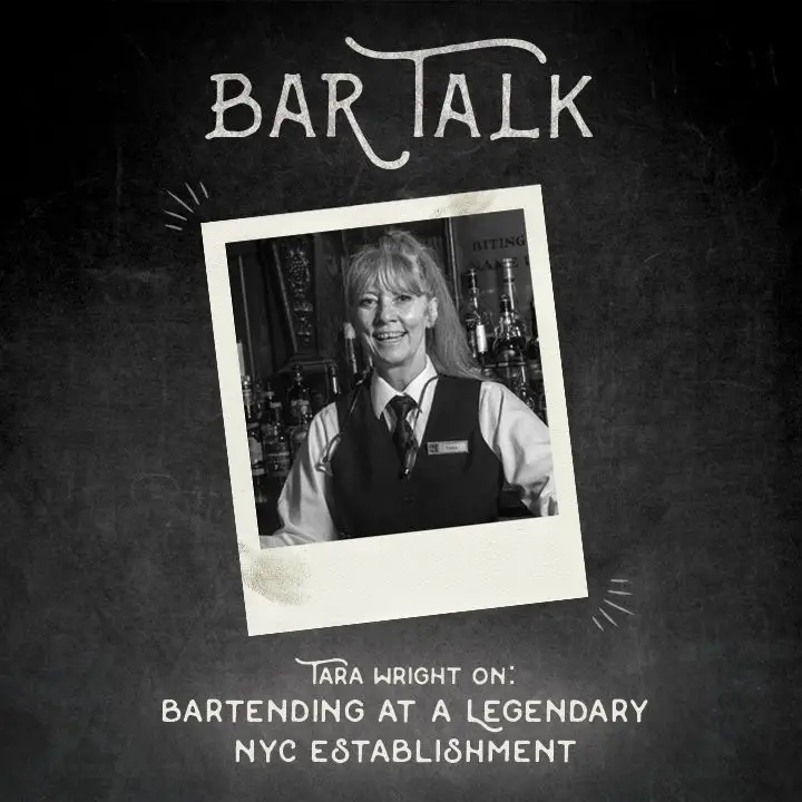 Tara Wright do 21 do clube em um establishment lendário de Nova York