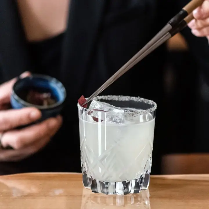 Por que os barmen amam a adega de chá raro de Chicago