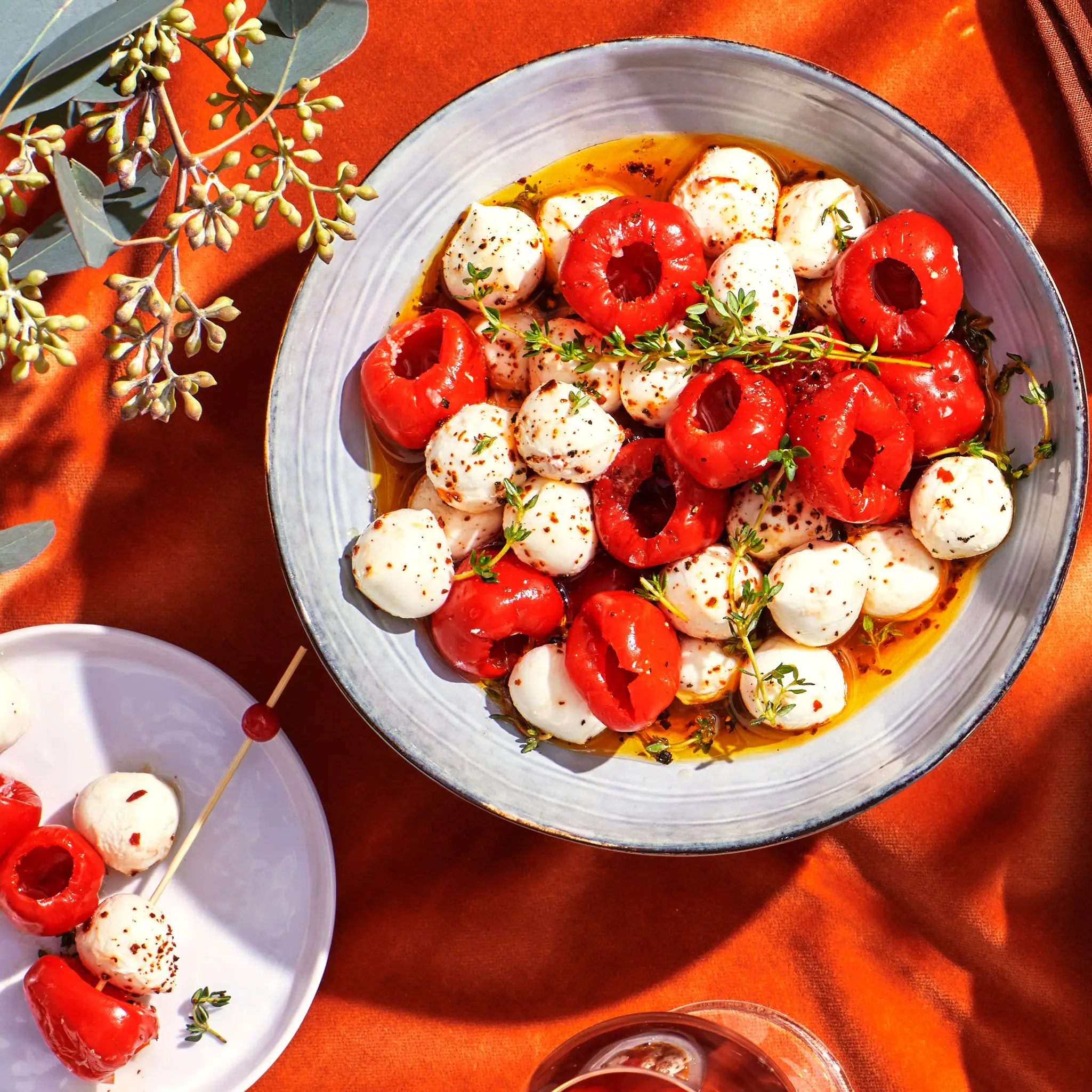 Mussarela marinada e Peppadew Peppers