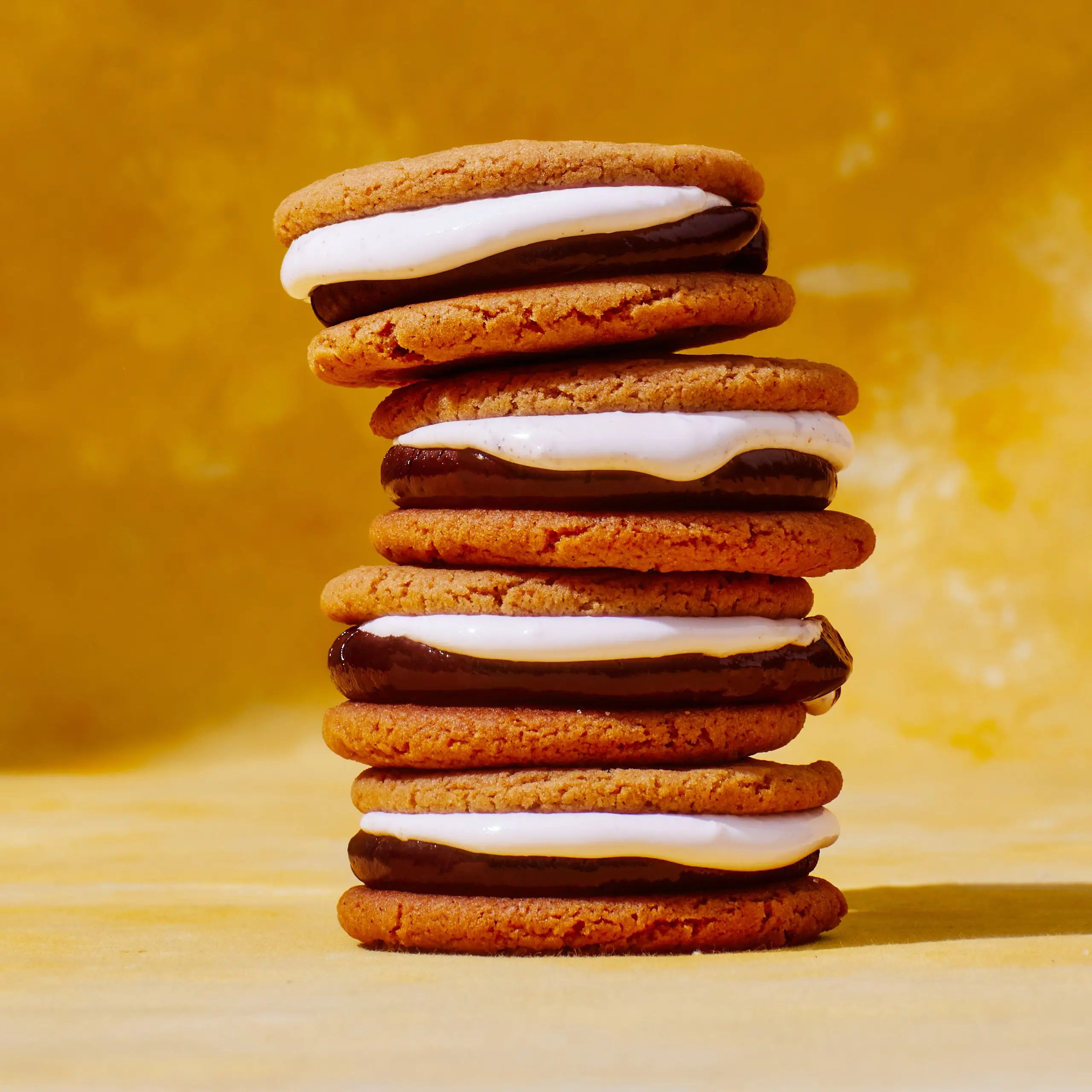 Biscoitos de sanduíche de S'mores