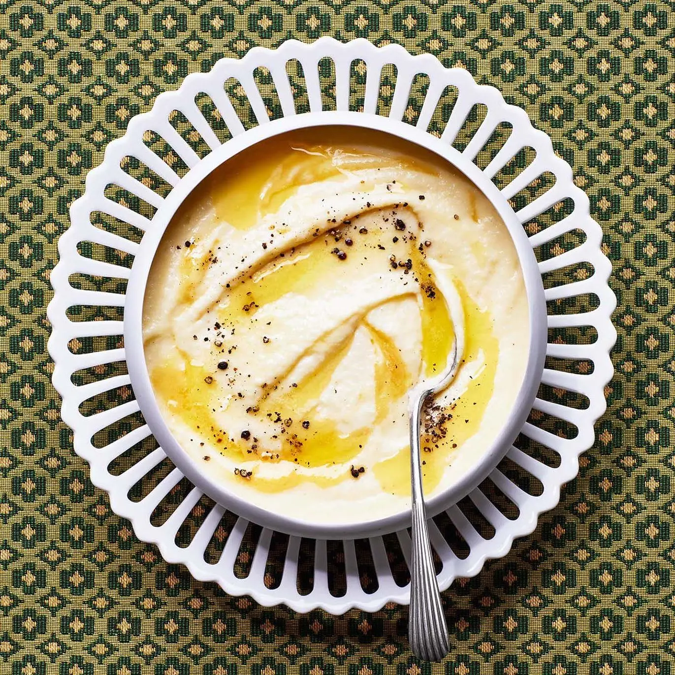 Batata de manteiga de alho-miso