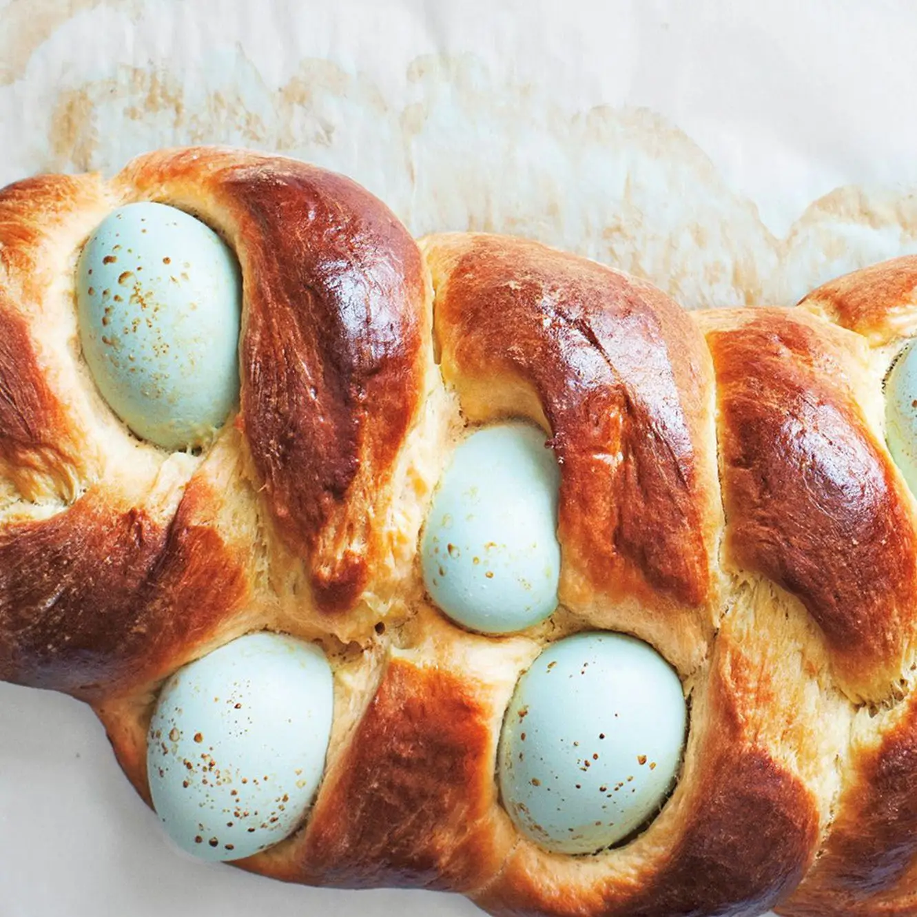 Chleb wielkanocny (tsouki)