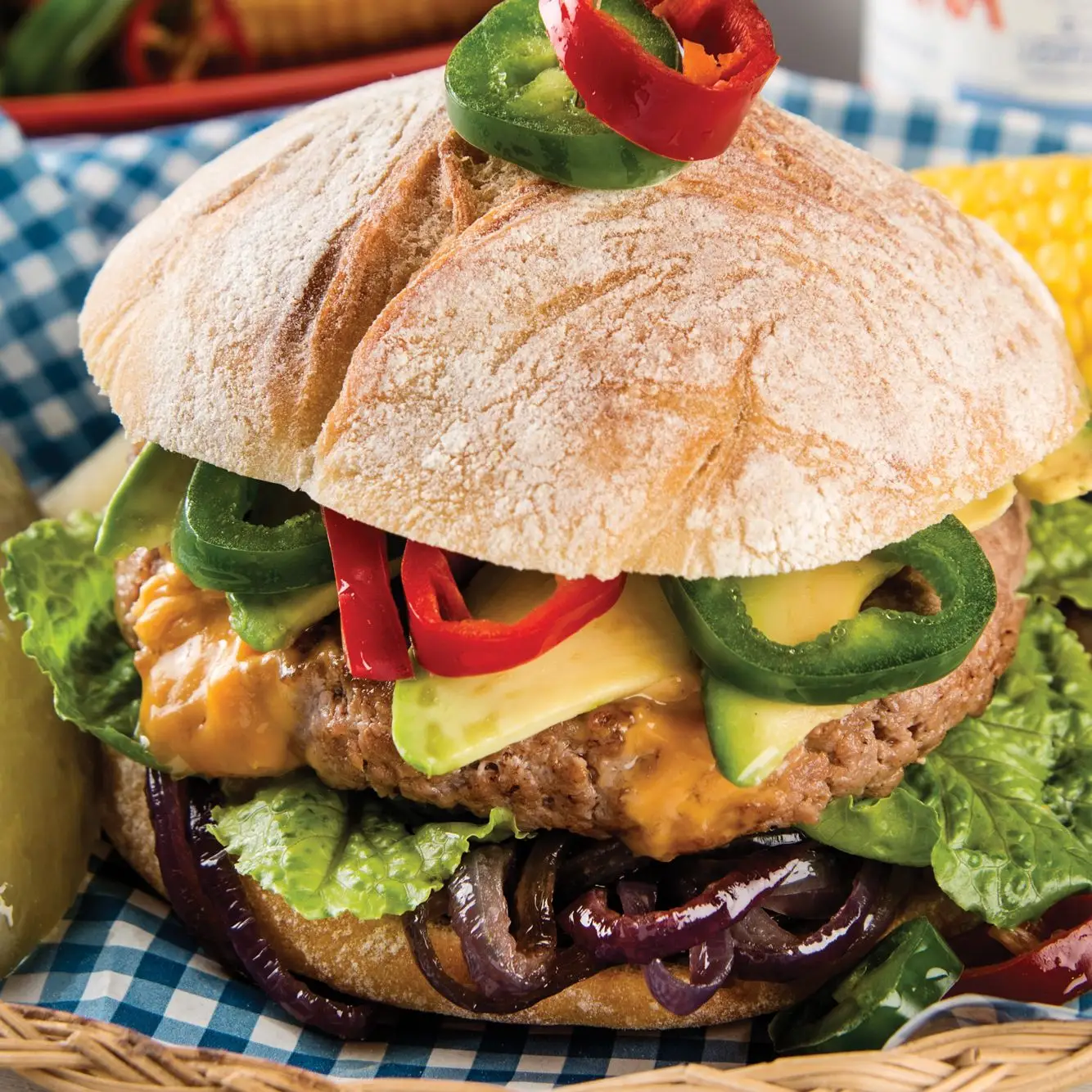 Hambúrgueres de peru cheios de cheddar