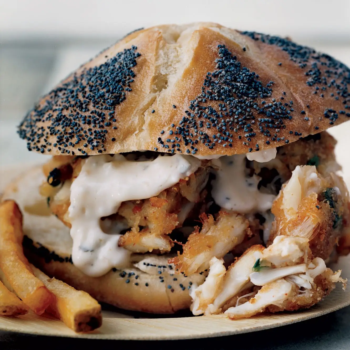 Hambúrgueres de caranguejo crioulo