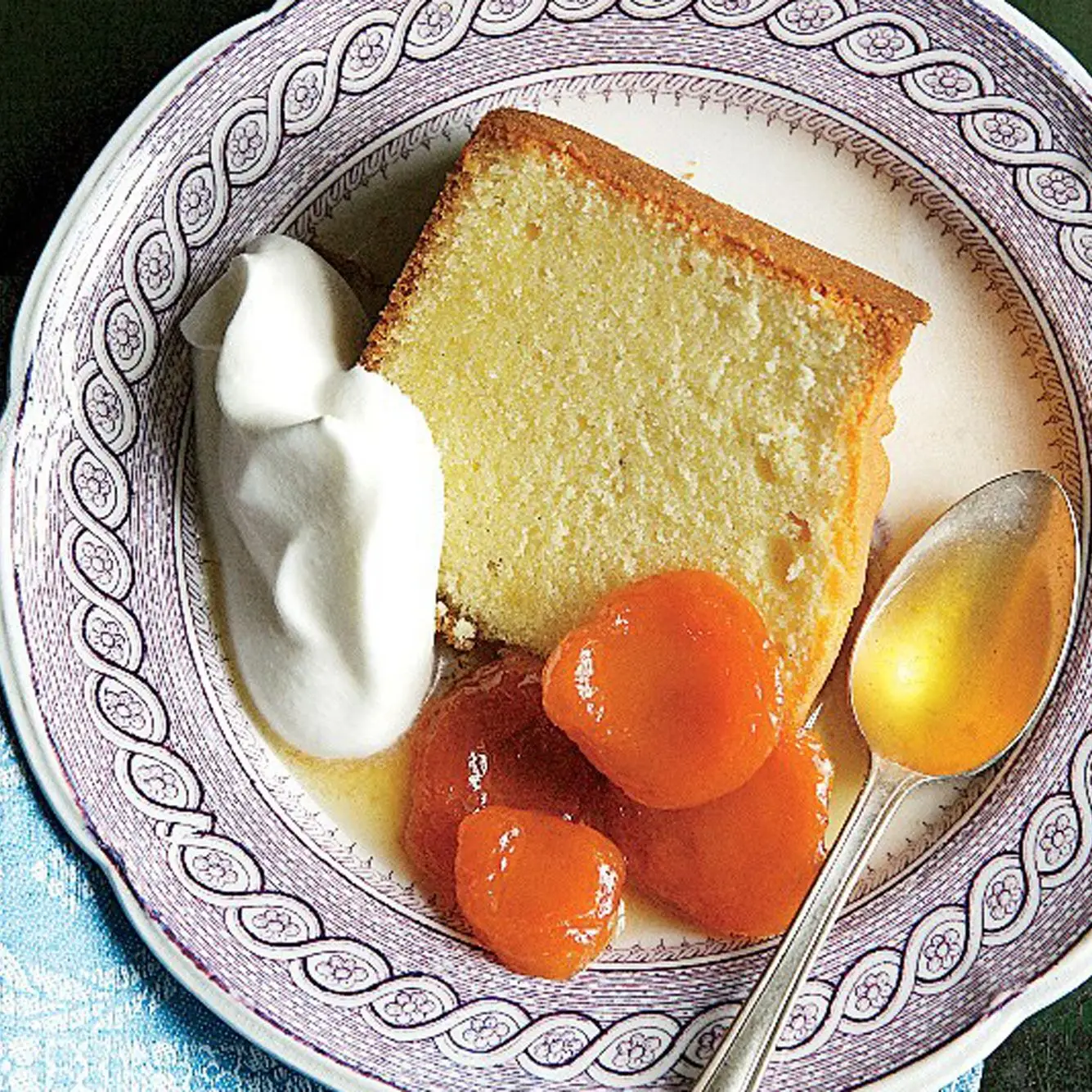 Bolo de libra com damascos de Grand Marnier