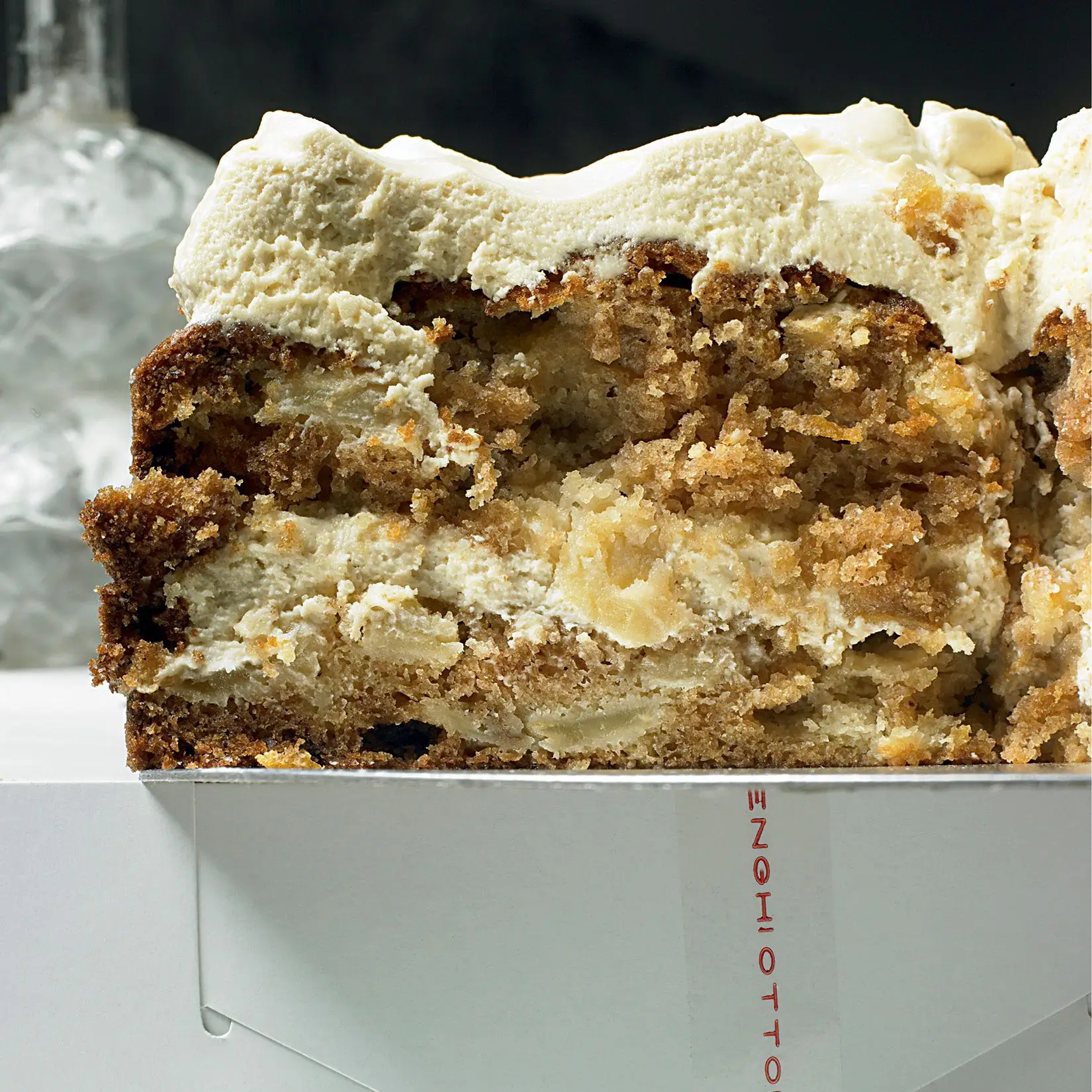 Bolo de maçã e azeite com gelo de bordo