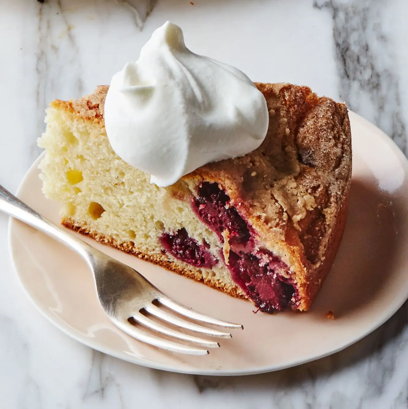 Bolo de iogurte de Blackberry-Tahini