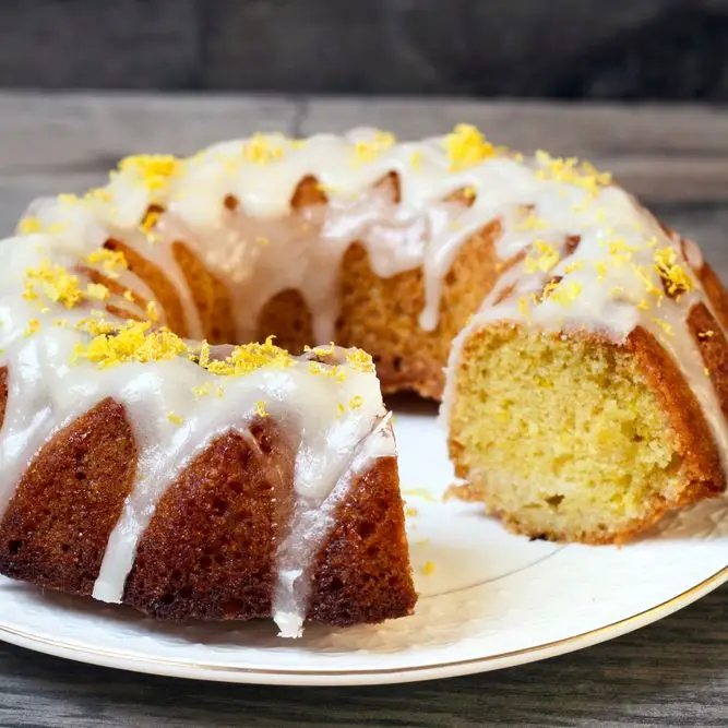 Bolo de leitelho de limão