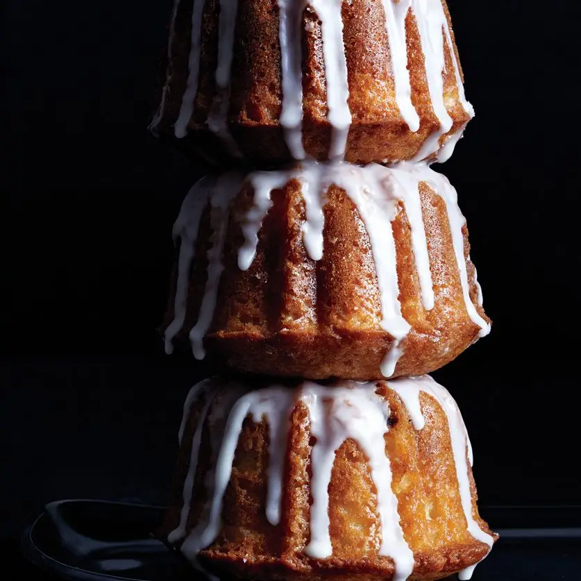 Bolo de laranja cranberry bundt