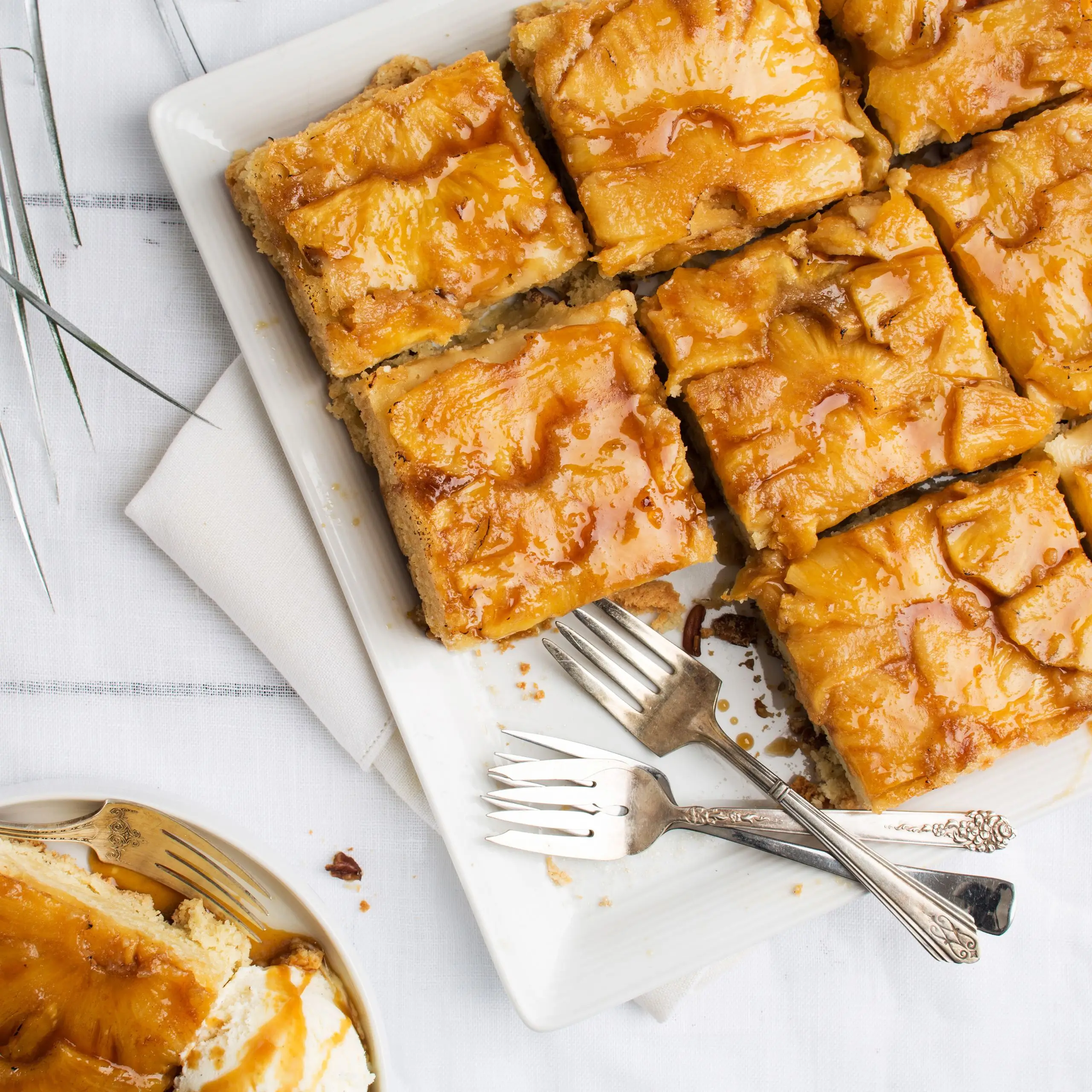 Bolo de rum de abacaxi porto -riquenho