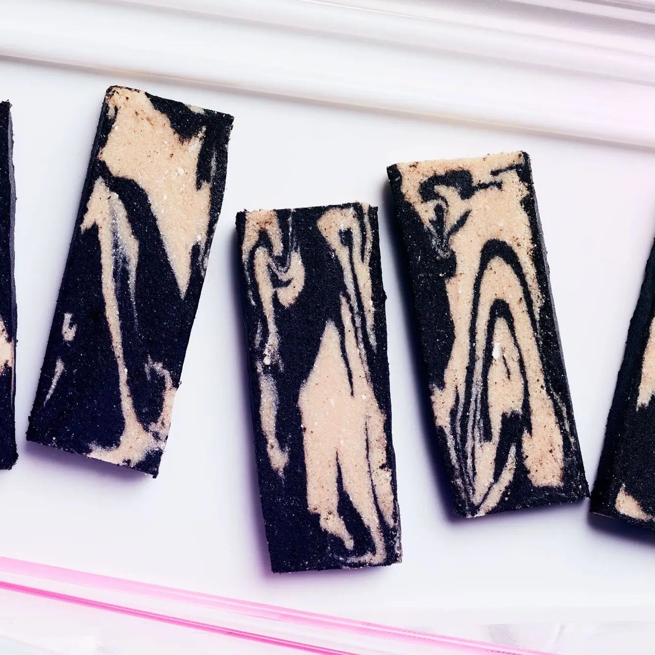 Halvah em preto e branco