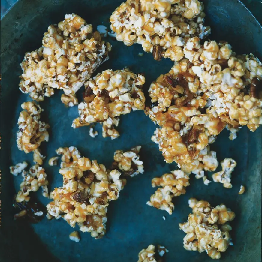 Pecan Praline Pipoca Treats