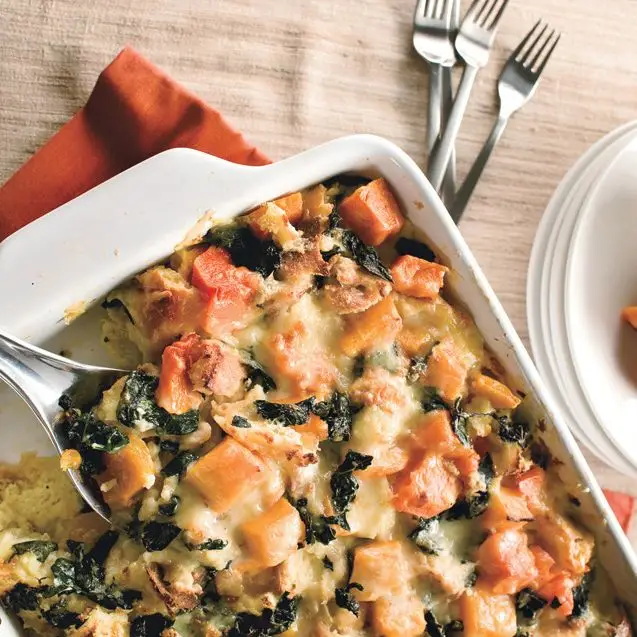 Butternut Squash e pudim de pão de cheddar