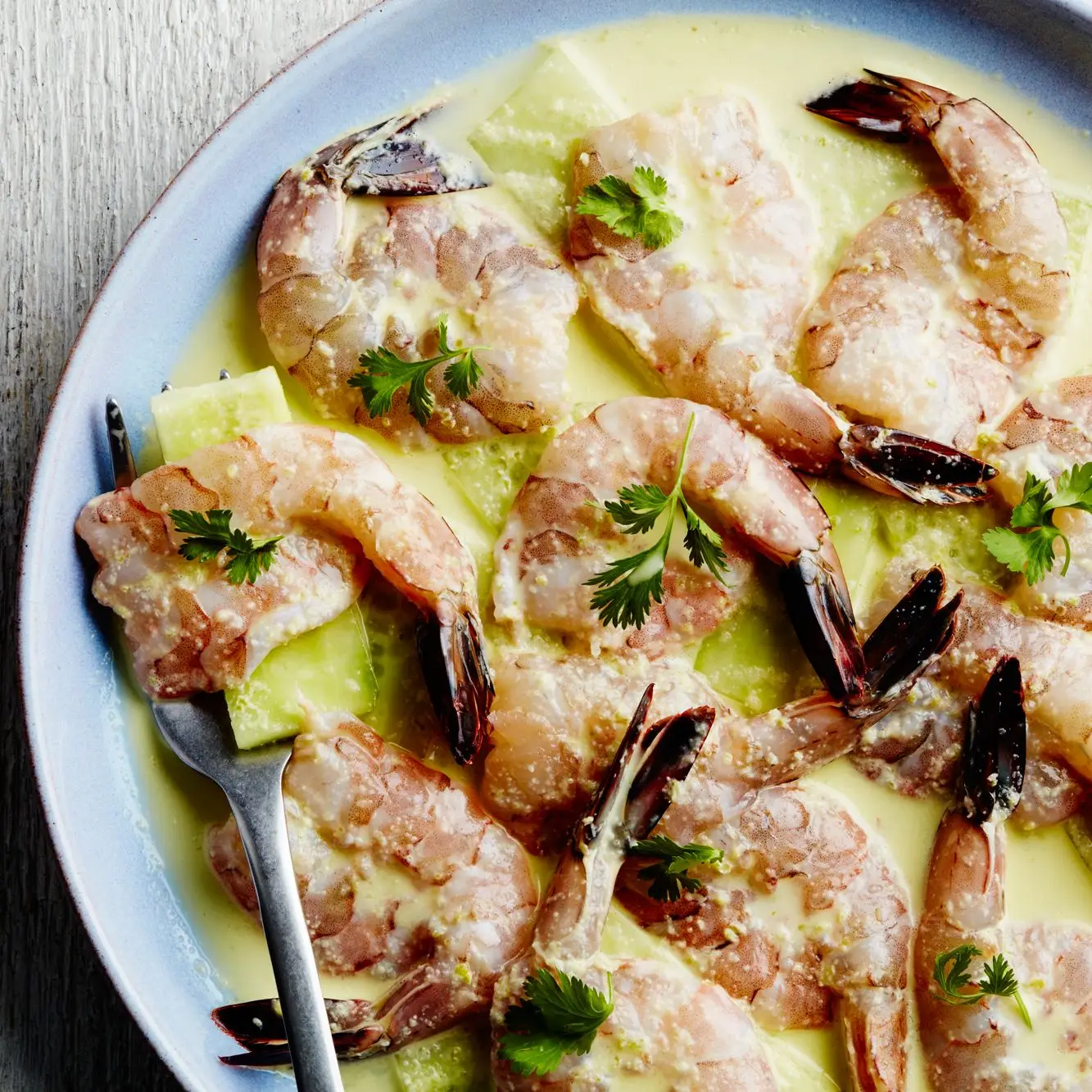 Camarão Aguachile (camarão cozido em limão e chile)