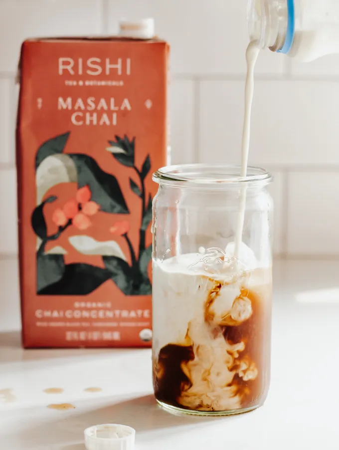An iced chai latte recipe made with store bough chai concentrate.' title='Iced Chai Latte Recipe