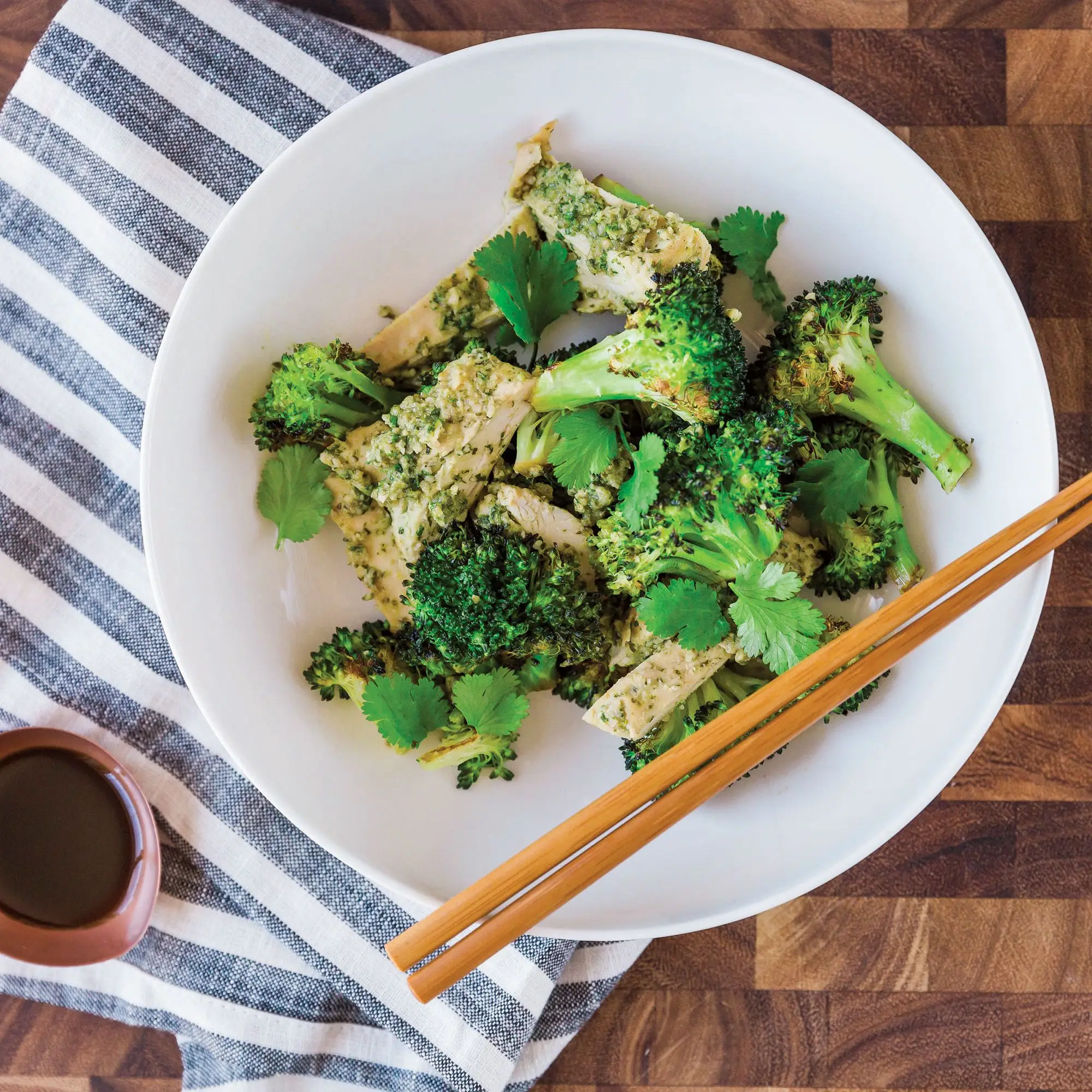 Frango e brócolis de calentro de limão
