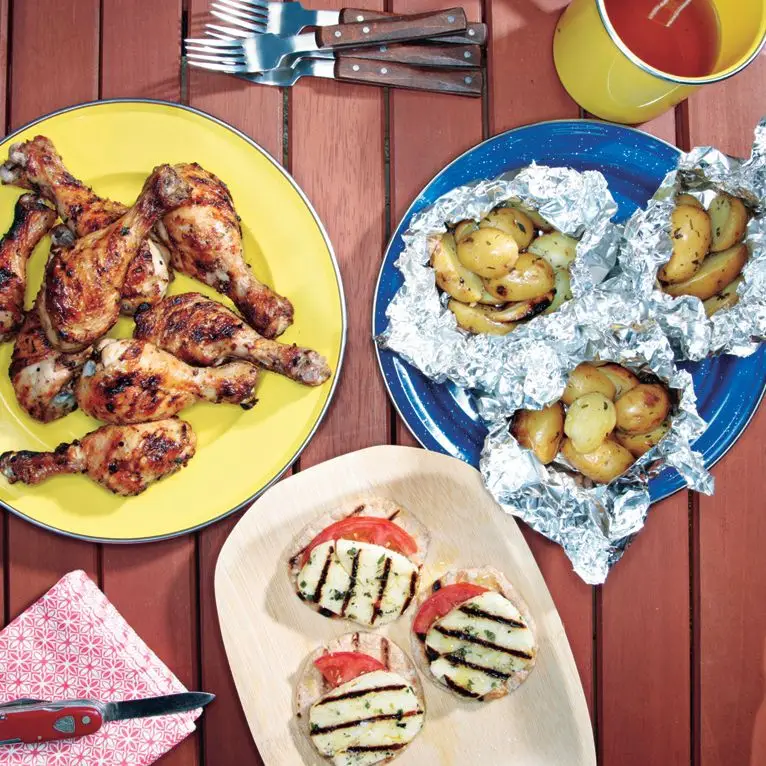 Schlacht von Hühnchen mit gerösteter Zitrone