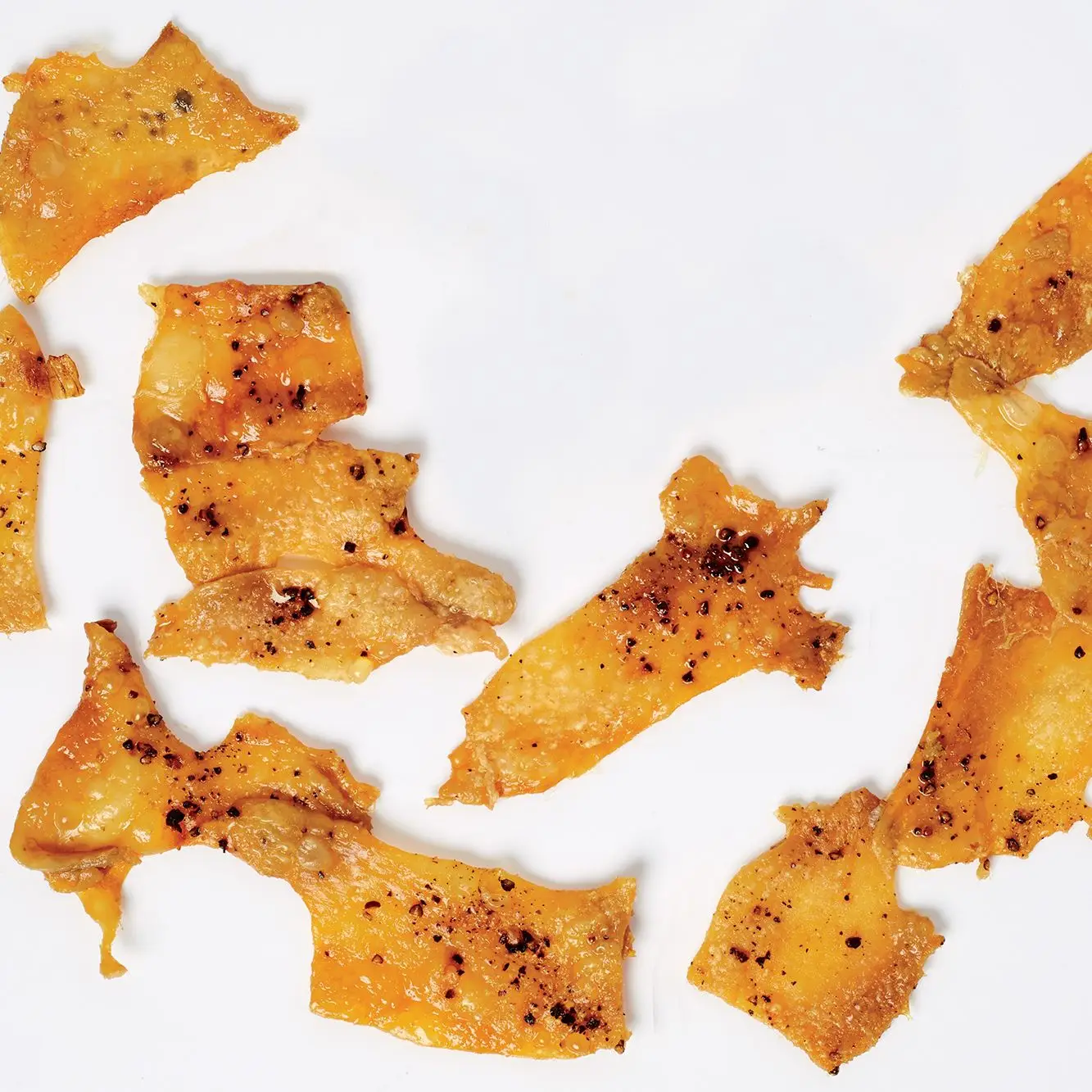 Pele de frango com sal e pimenta crocante