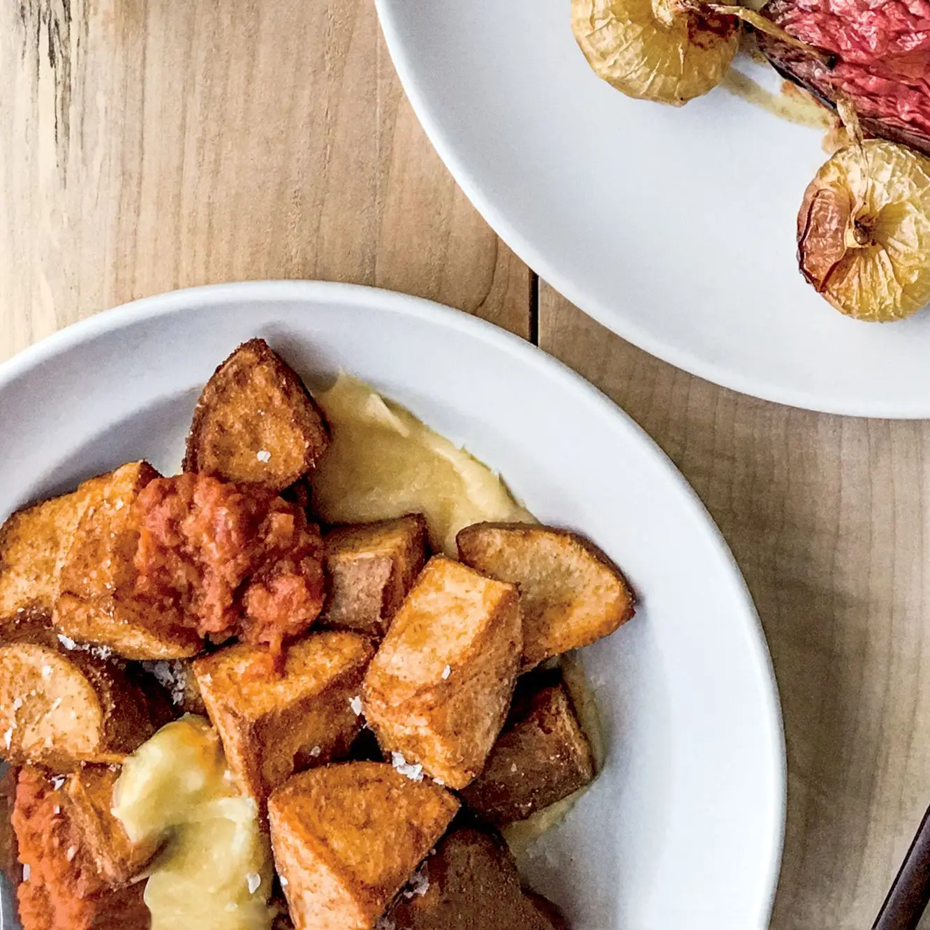 Batatas fritas com molho de chipotle e aïoli