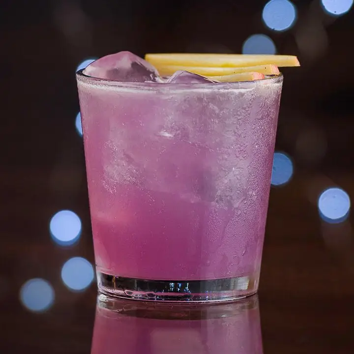 A maçã caiu longe da árvore