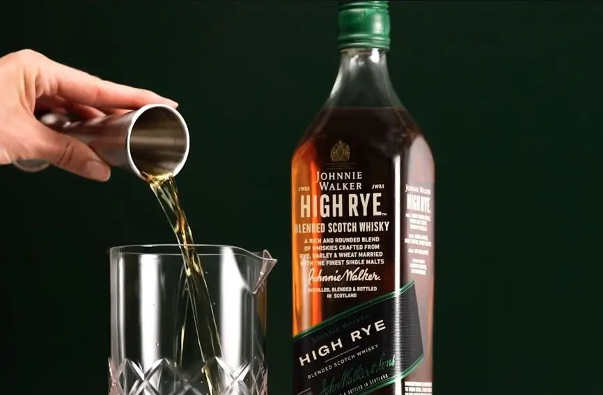 SAZERAC: Dê um chute clássico com centeio alto