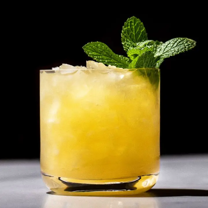 Bulldog Smash cocktail